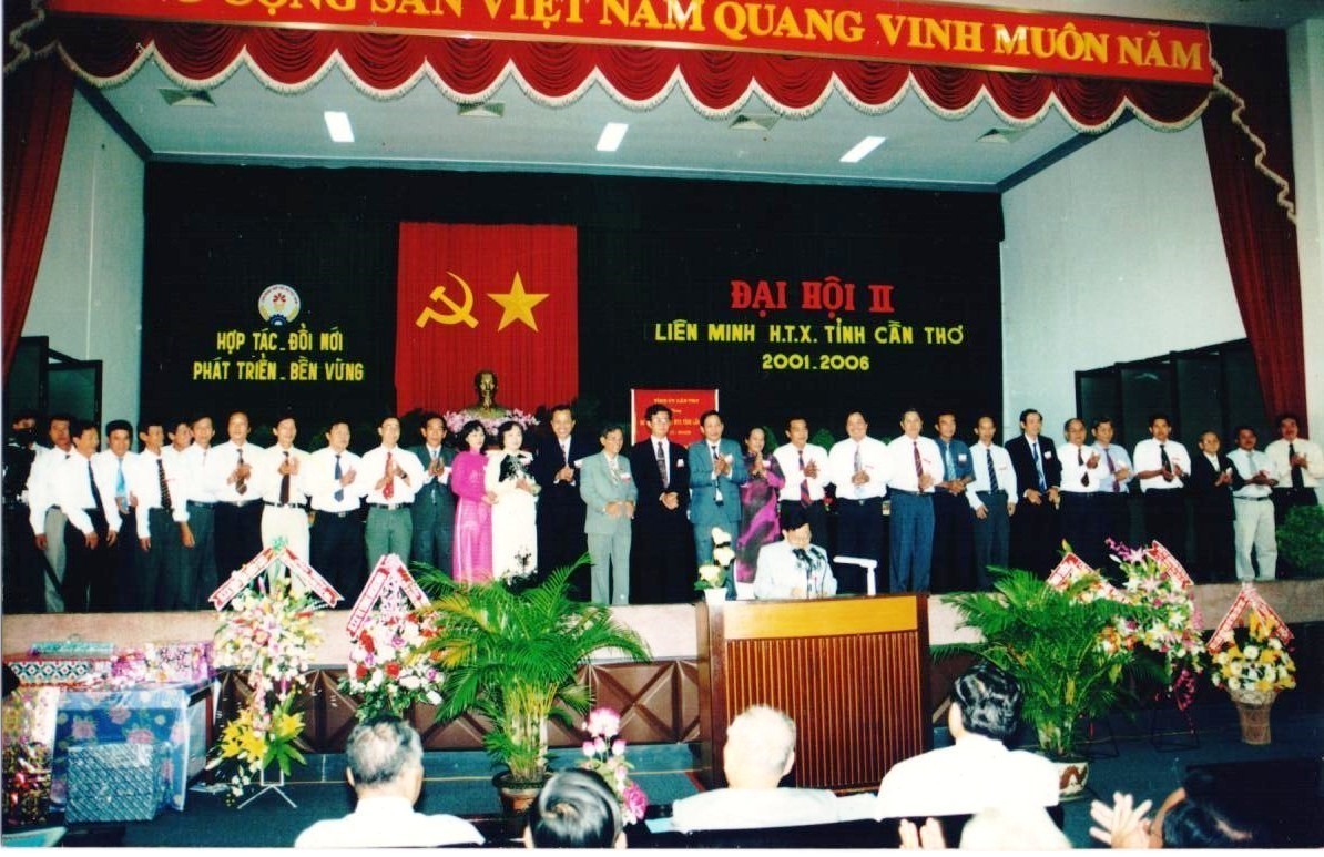 Đại hội II Liên minh Hợp tác xã tỉnh Cần Thơ, nhiệm kỳ 2001 - 2006